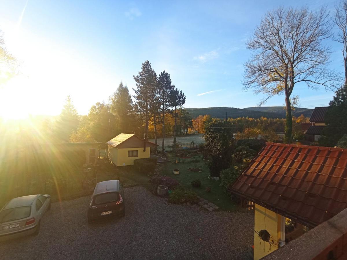 Dom Na Przedgorzu-Apartamenty Z Widokiem Na Gory Świeradów-Zdrój Exteriér fotografie